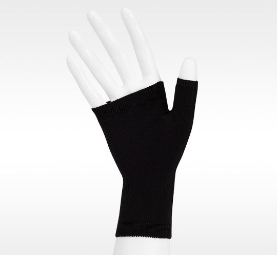 Juzo Soft Seamless Gauntlet 20-30mmHg