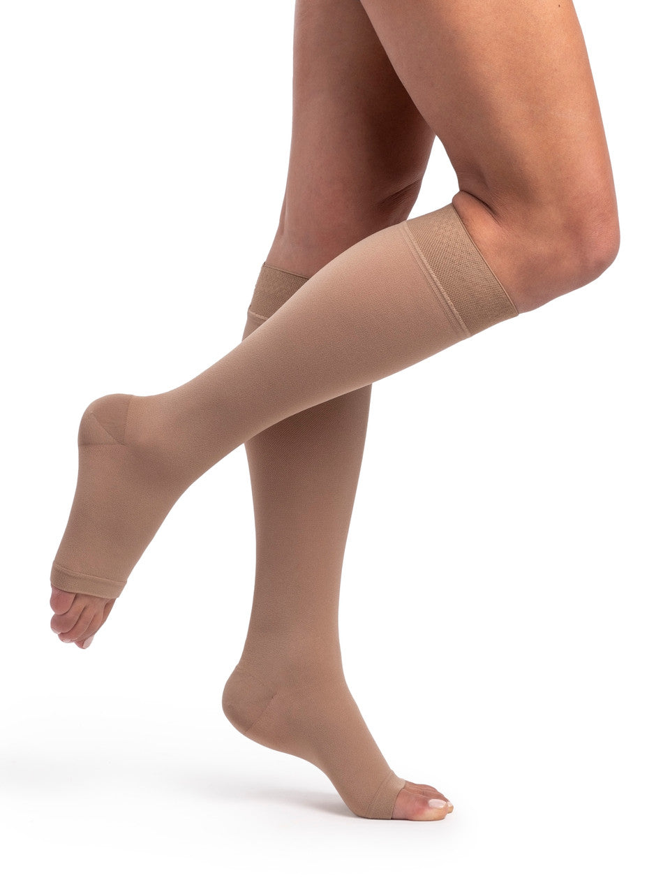 Sigvaris Dynaven Knee High, Open Toe 15-20mmHg - Compression Level: Moderate 15-20 MmHg - Unisex - Foot