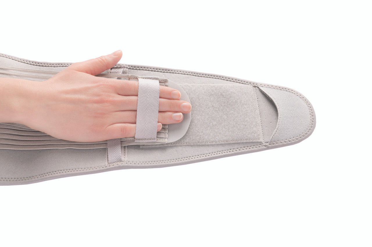 Actimove ® EVERYDAY SUPPORTS Back Support with High Density Foam Panel