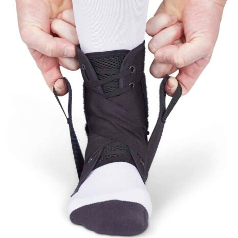 Medi Protect.Swift Lace Ankle Support