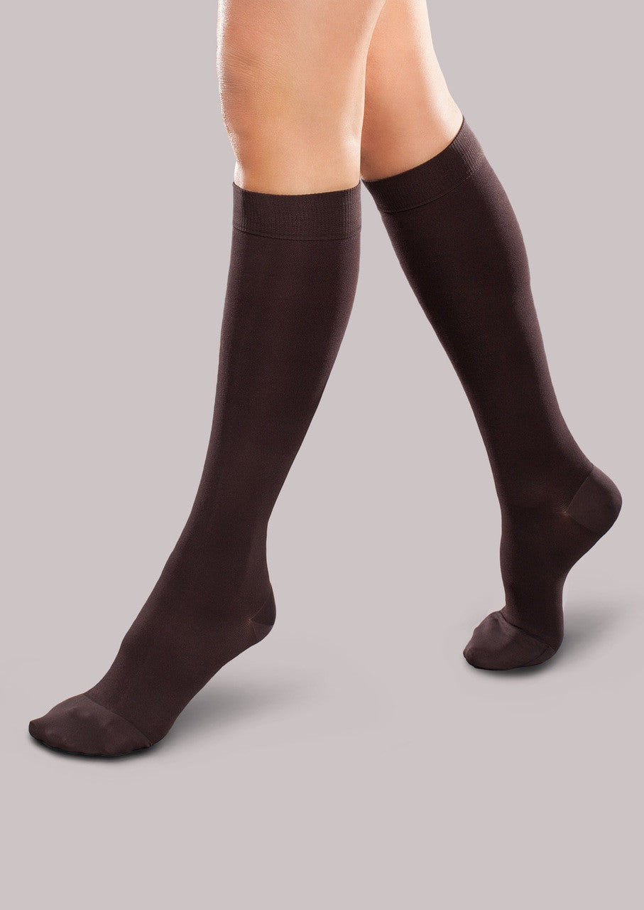Therafirm EASE Opaque Mild Support Women's Knee High 15-20mmHg - Compression Level: Moderate 15-20 MmHg - Unisex - Knee