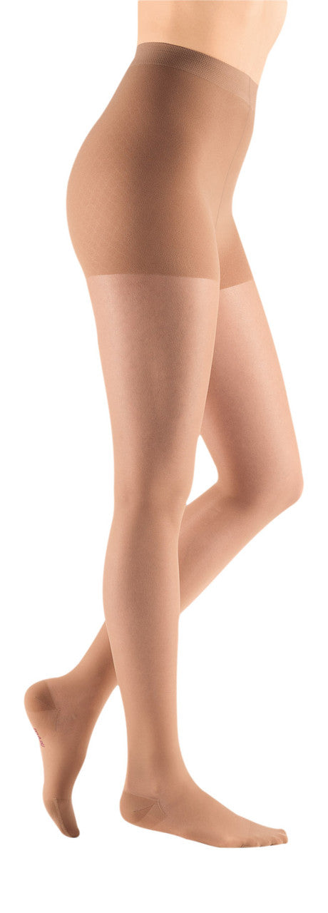 Medi Sheer & Soft Maternity Pantyhose 15-20mmHg - Compression Level: Moderate 15-20 MmHg - Female - Leg