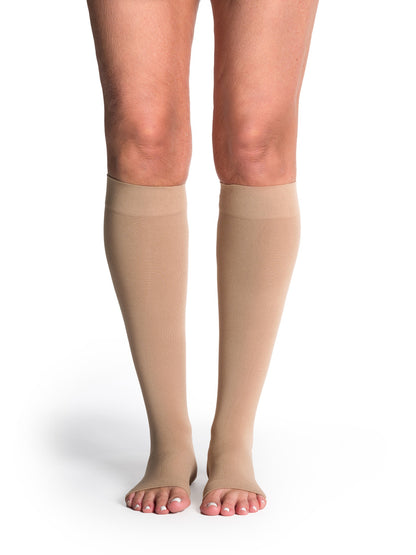 Sigvaris Soft Opaque Women's Knee High 15-20mmHg - Compression Level: Moderate 15-20 MmHg - Unisex - Knee