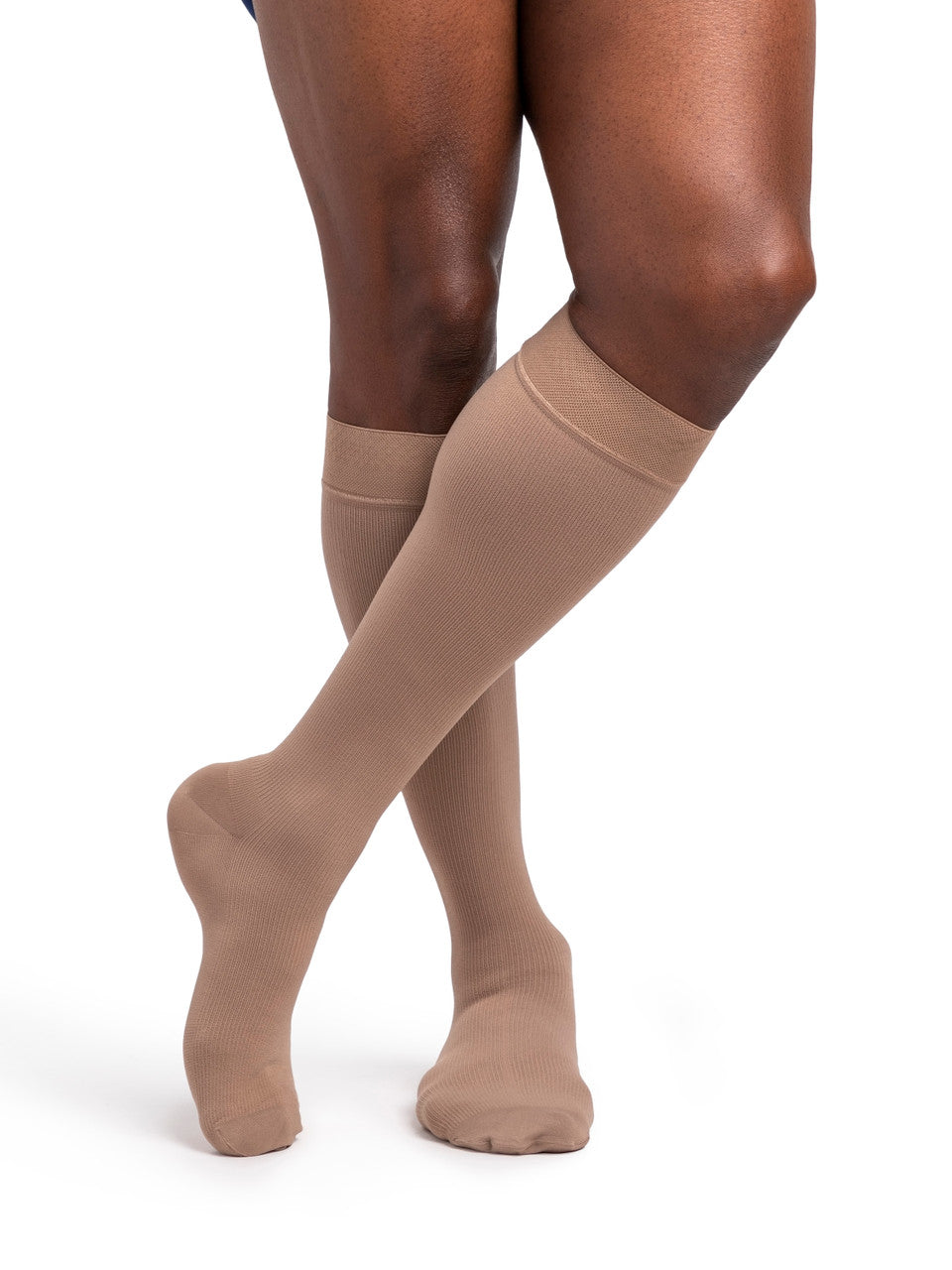 Sigvaris Dynaven Men's Knee High 15-20mmHg - Compression Level: Moderate 15-20 MmHg - Male - Knee