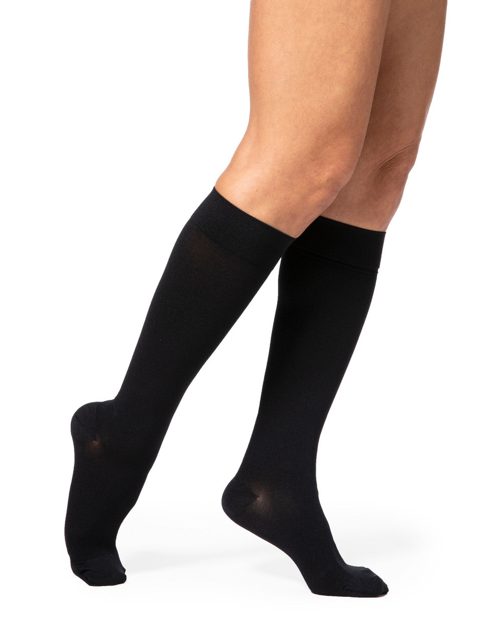 Sigvaris Dynaven Women's Knee High 20-30mmHg - Compression Level: Firm 20-30 MmHg - Unisex - Knee