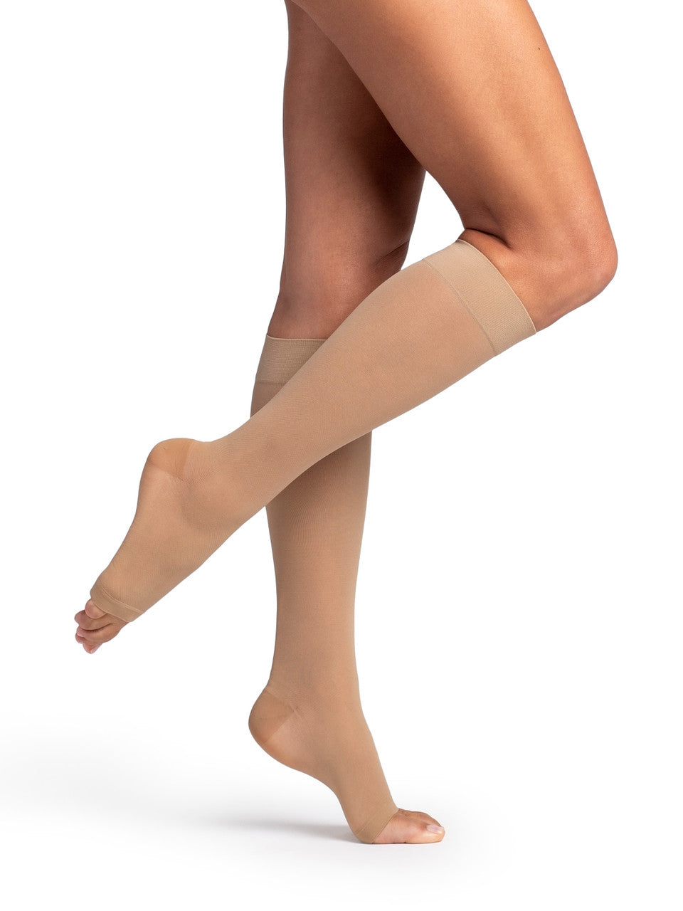Sigvaris Dynaven Sheer Women's Knee High 20-30mmHg - Compression Level: Firm 20-30 MmHg - Unisex - Knee