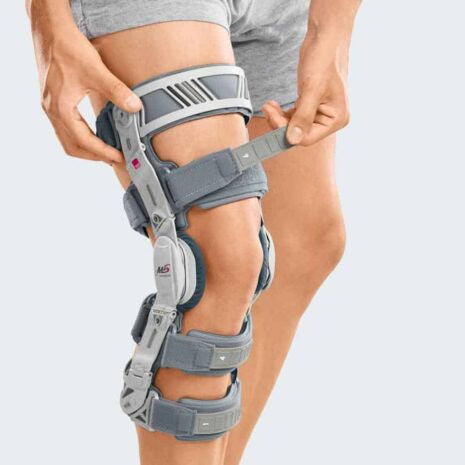 Medi M.4®s OA Comfort Compact Knee Brace