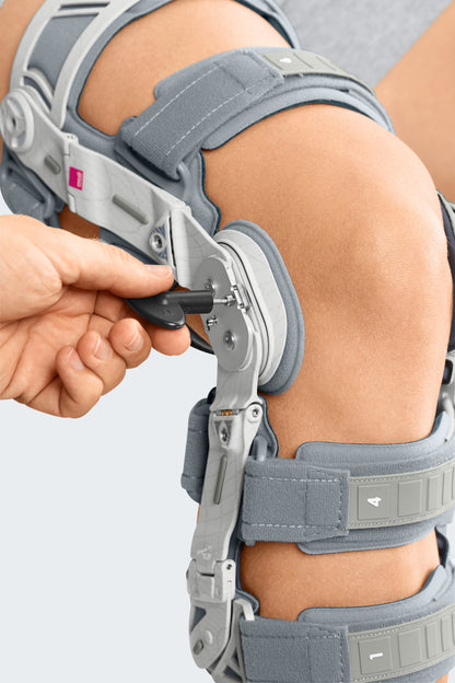 Medi M.4®s OA Comfort Knee Brace