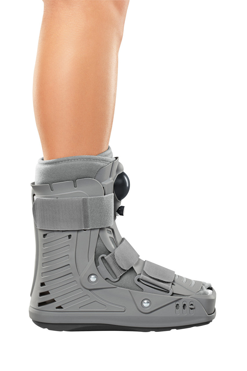Medi CAT Walker Short Boot