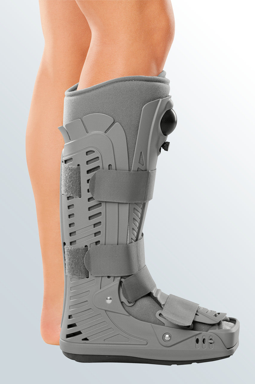 Medi CAT Walker Boot